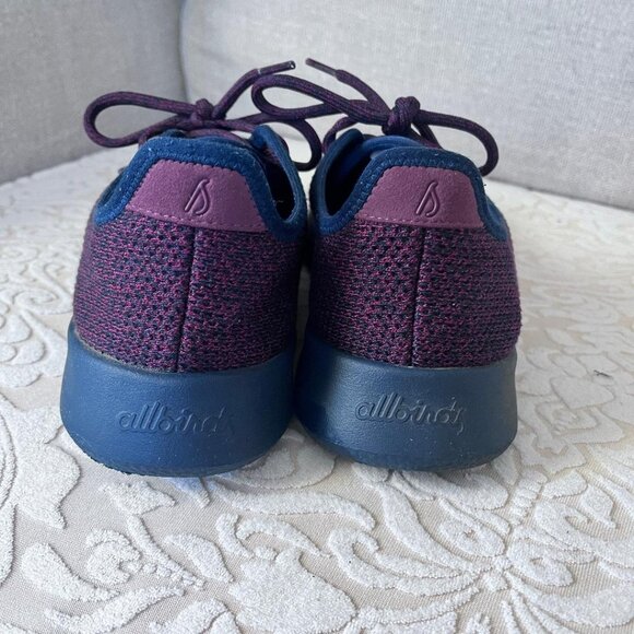 Men's Allbirds Tree Runners Olympus - Maroon with navy sole, Size 8 - Picture 4 of 7